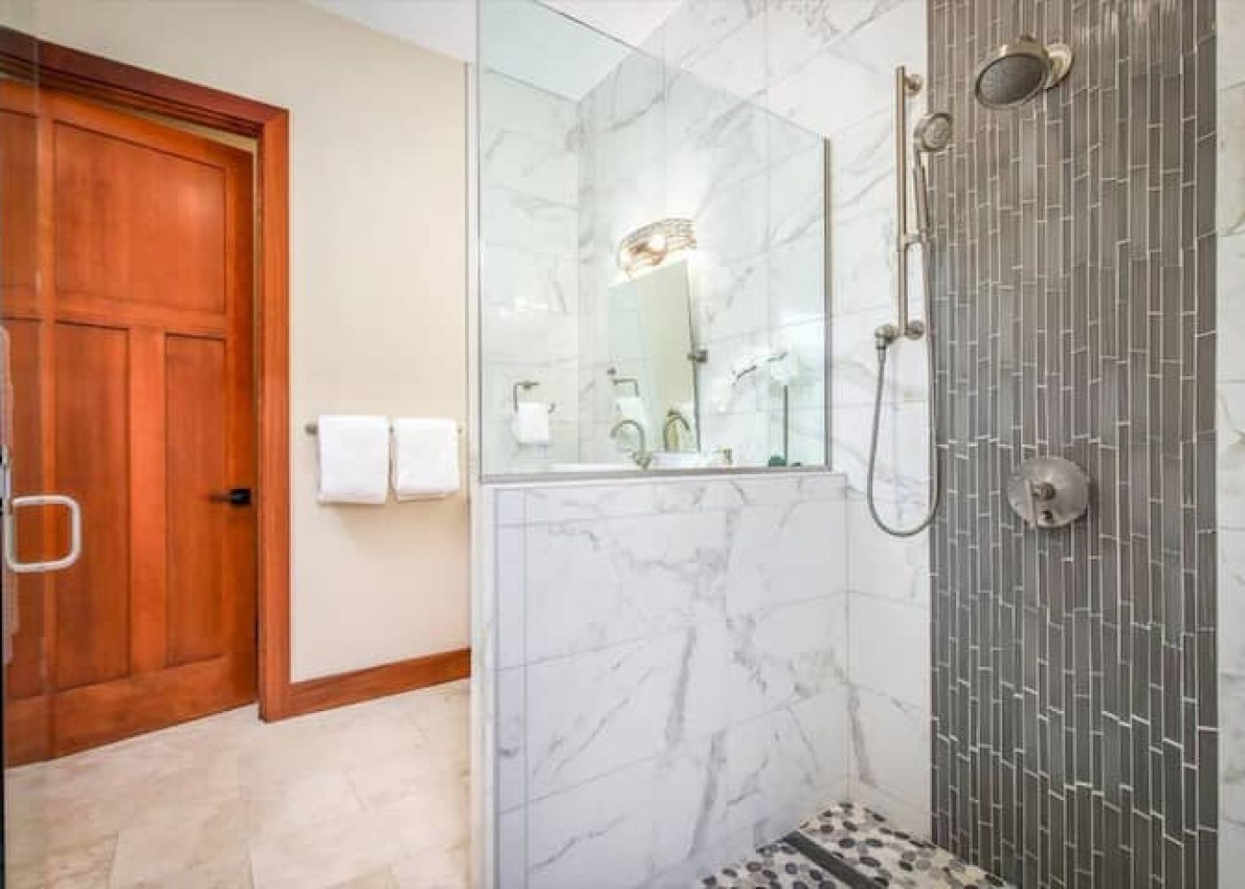 74e6377b 7137 4741 857f 61539fa5a88e 3 ac874102